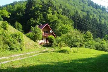 Slovensko Chata Staré Hory, Exteriér